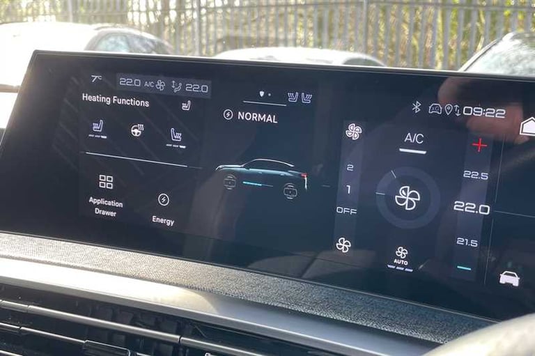 2024 Peugeot E-3008 73kWh GT SUV 5dr Electric Auto (210 ps) SUV Electric Automatic