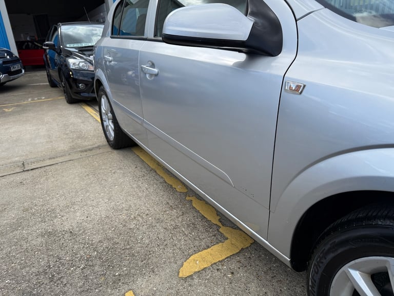 2005 Vauxhall Astra 1.6i 16V Club 5dr HATCHBACK Petrol Manual - Image 31