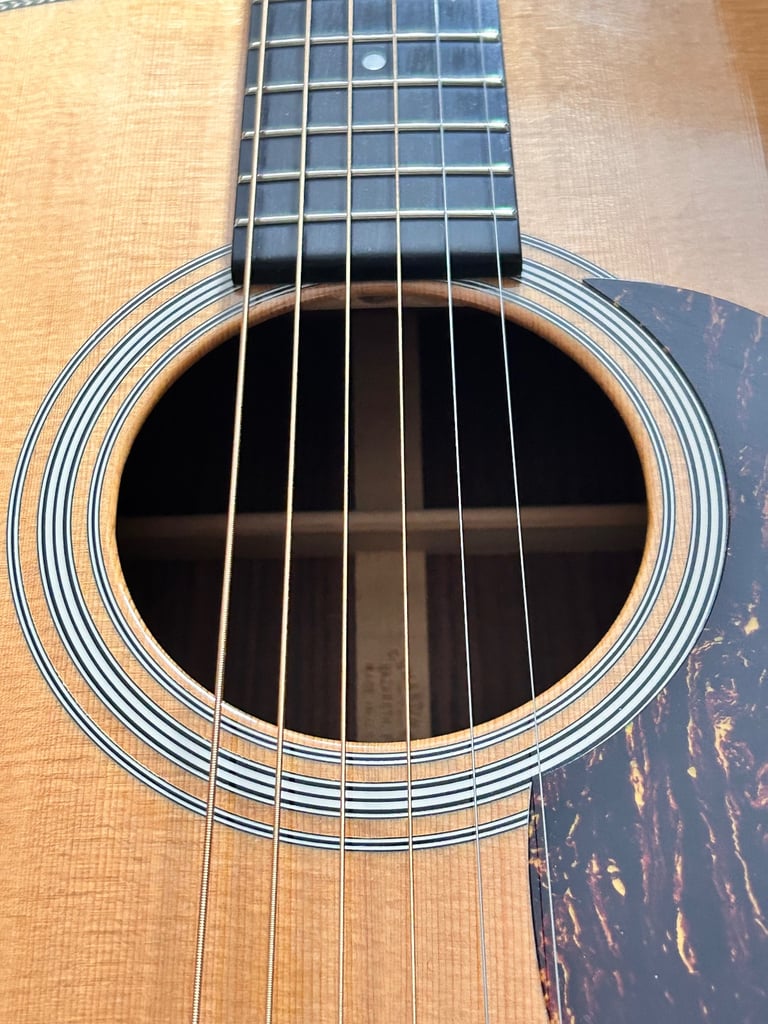 Martin 000-28H