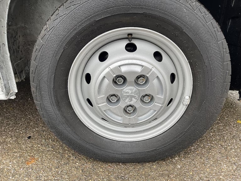 2022 Peugeot Boxer 2.2 BlueHDi 335 Professional L3 H2 Euro 6 (s/s) 5dr PANEL VAN Diesel Manual