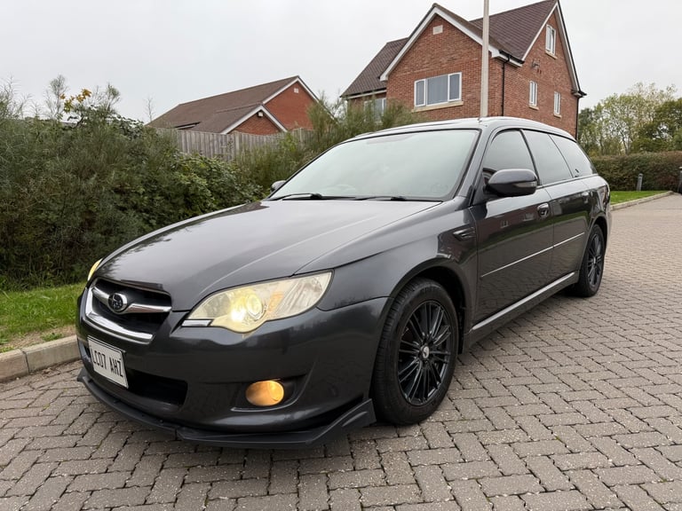 Subaru legacy 2.0 Estate ulez low miles new mot 