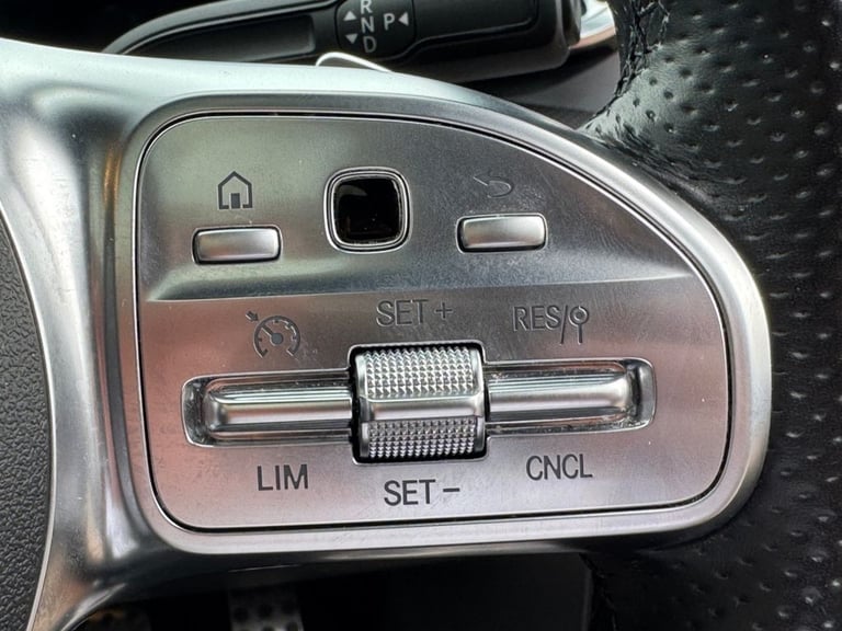 2022 71 MERCEDES-BENZ A-CLASS 1.3 A250E 15.6KWH AMG LINE EDITION (PREMIUM PLUS) 