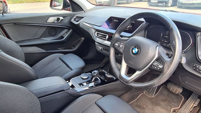BMW 1 Series 118i Sport 5dr Step Auto Petrol