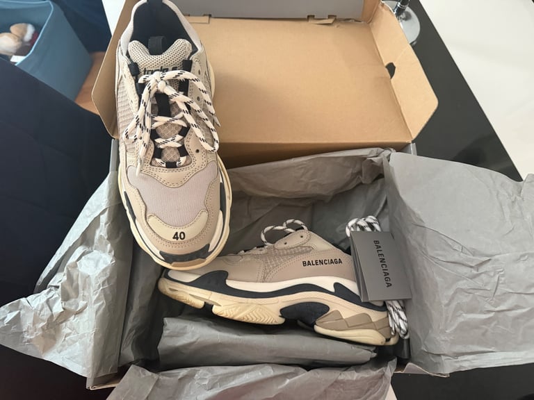 Balenciaga triple s trainers