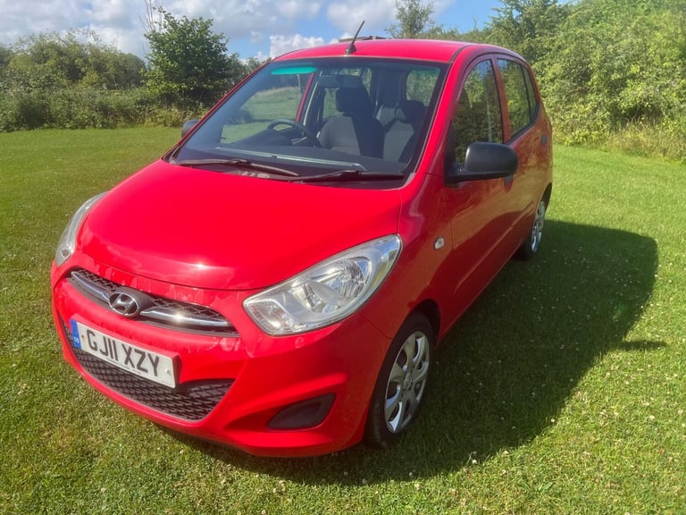 HYUNDAI I10 1.2 Classic Red Manual Petrol 2011