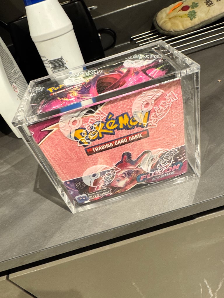 image for Sealed Pokemon Fusion Strike booster box
