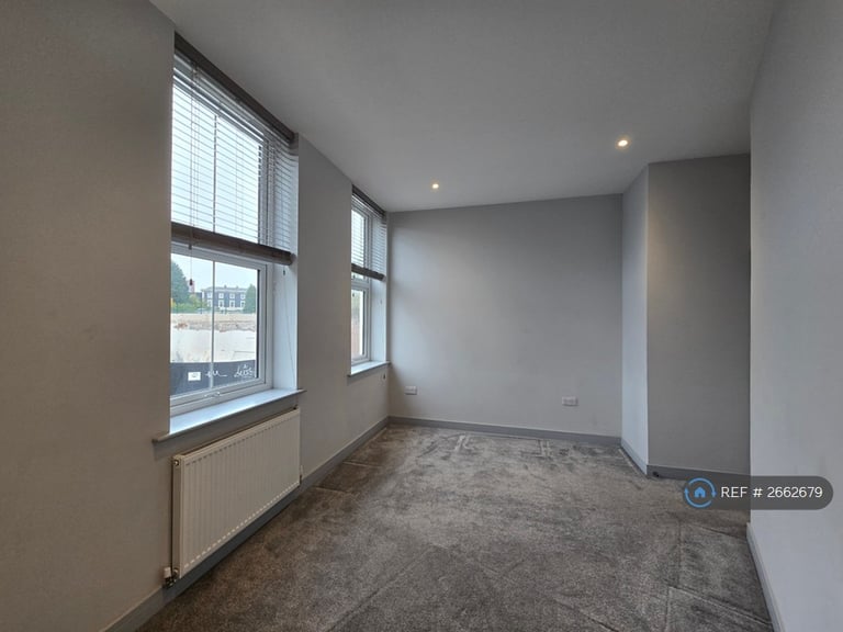 1 bedroom flat in Shrub Hill Road, Worcester, WR4 (1 bed) (#2662679)