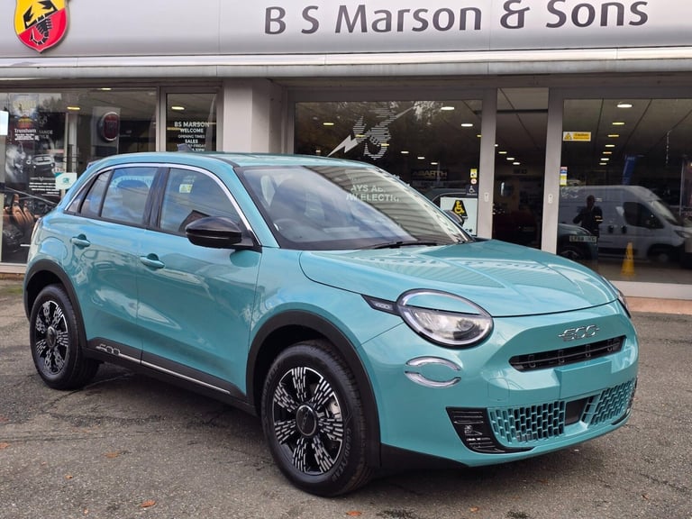 2025 Fiat 600 1.2 MHEV e-DCT Euro 6 (s/s) 5dr Hatchback Petrol Automatic