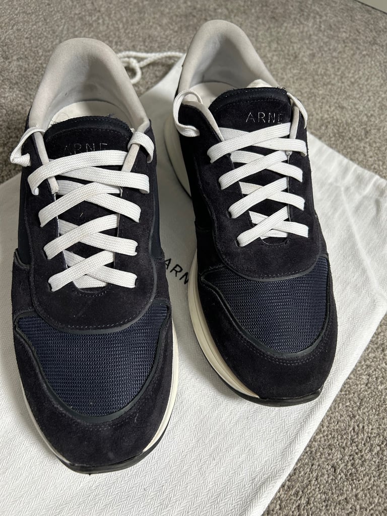 ARNE Trainers - Size 9