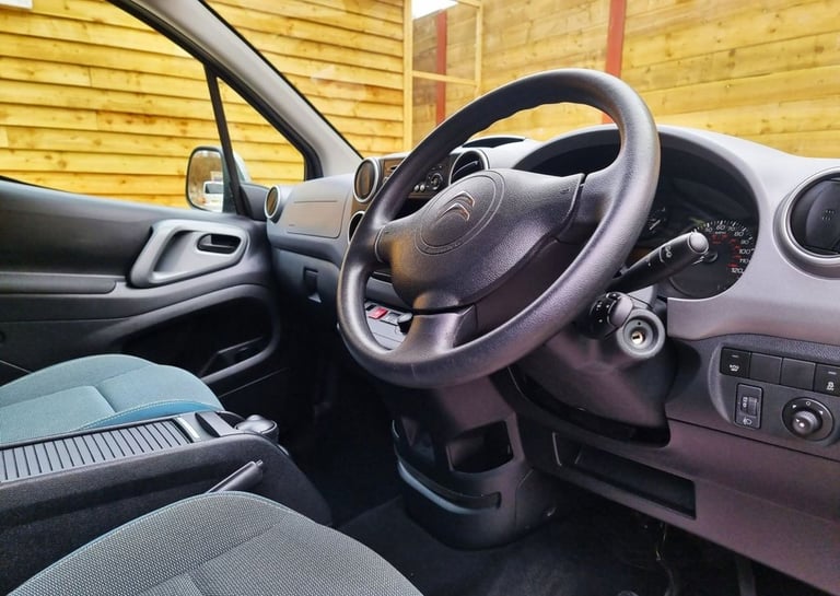 2017 Citroen Berlingo 1.6 BlueHDi 100 Feel 5dr ETG6 MPV DIESEL Automatic