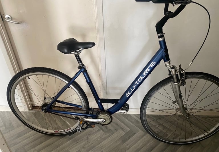 image for Women's hybrid bike for sale 