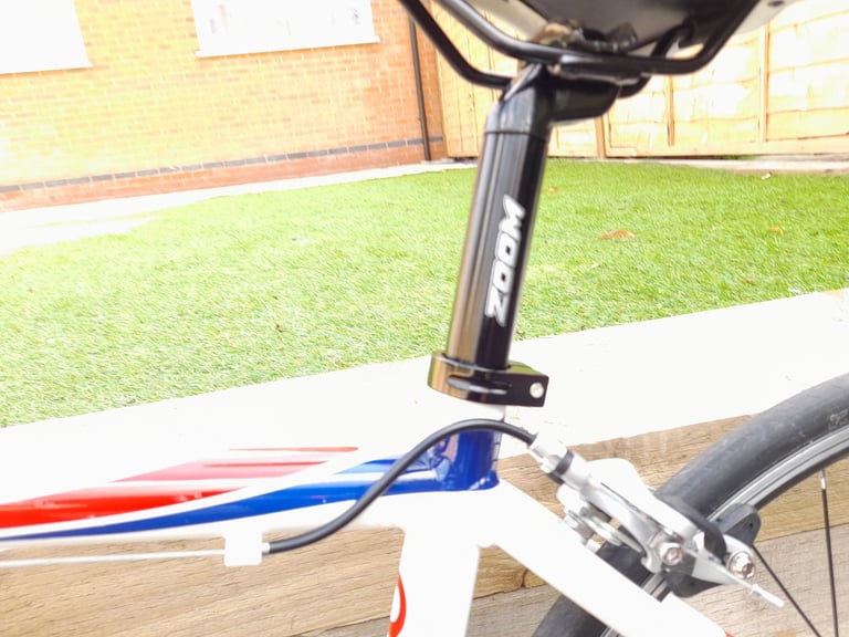 Moda Minor 7-10 year old child's Road Bike 