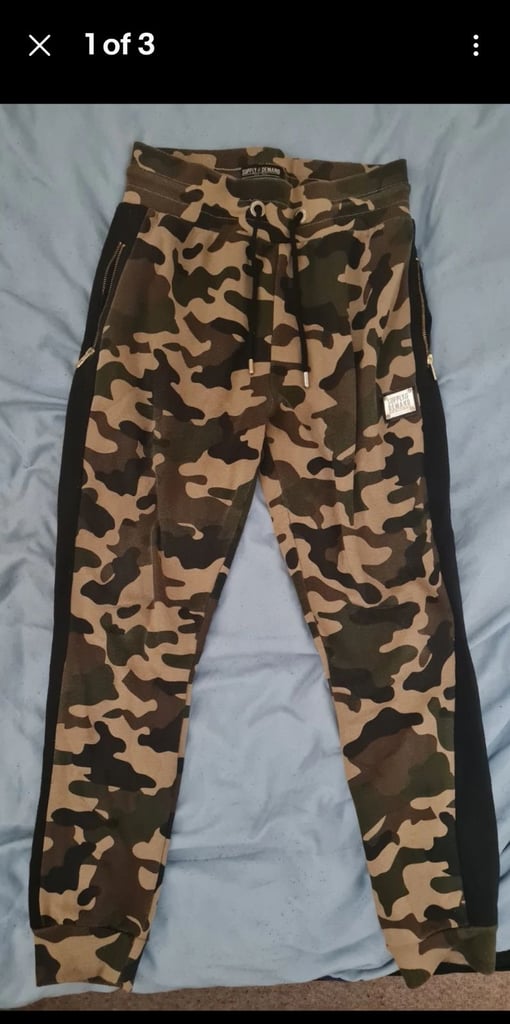 image for Supply & Demand Camo Joggers Size Large