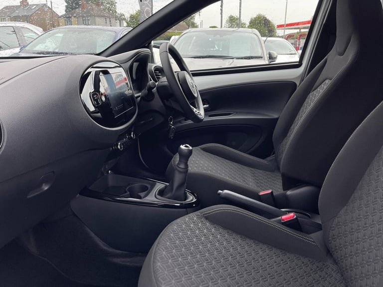 2024 Toyota Aygo X 1.0 VVT-i Edge 5dr HATCHBACK PETROL Manual