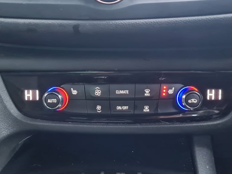 2017 Vauxhall Insignia 1.6 Turbo D ecoTec Elite Nav 5dr HATCHBACK Diesel Manual