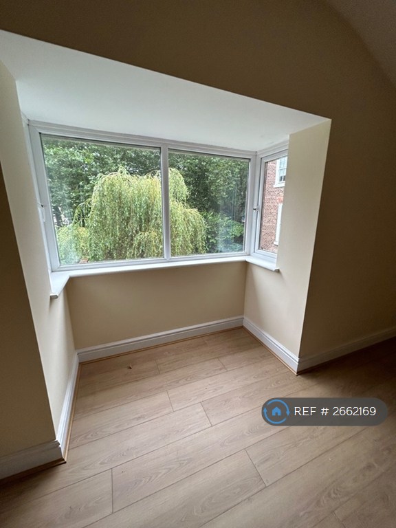 2 bedroom house in Parkfield Road, Liverpool, L17 (2 bed) (#2662169)