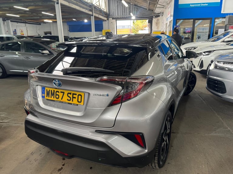 2018 Toyota C-HR 1.8 VVT-h Dynamic SUV 5dr Petrol Hybrid CVT Euro 6 (s/s) (122 ps) HATCHBACK Petr...