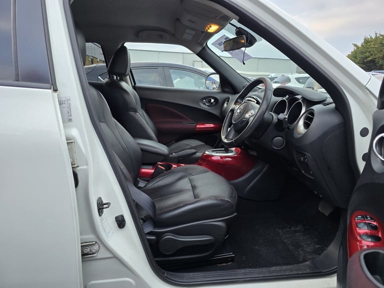 2013 Nissan Juke 1.6 Tekna 5dr CVT HATCHBACK Petrol Automatic