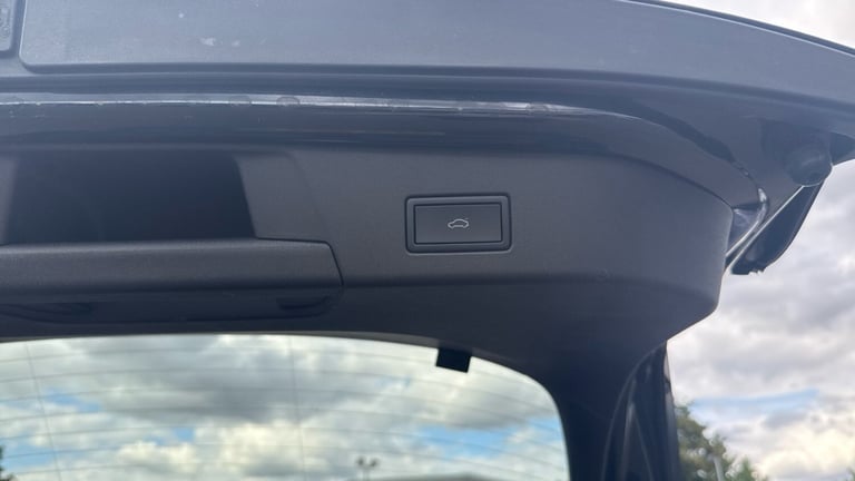 2025 Volkswagen ID.5 210kW Tech Pro 77kWh 5dr Auto Electric Coupe Coupe Electric Automatic