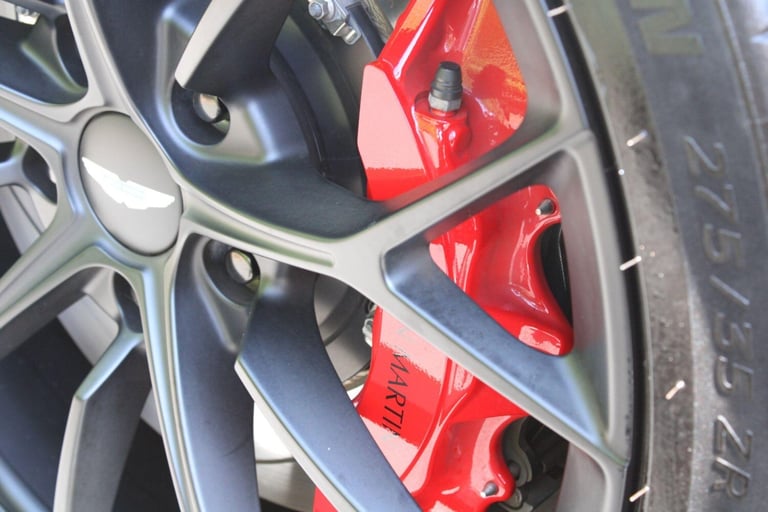 2024 Aston Martin Vantage 4.0 V8 Coupe 2dr Petrol Auto Euro 6 (665 ps) HATCHBACK Petrol Automatic