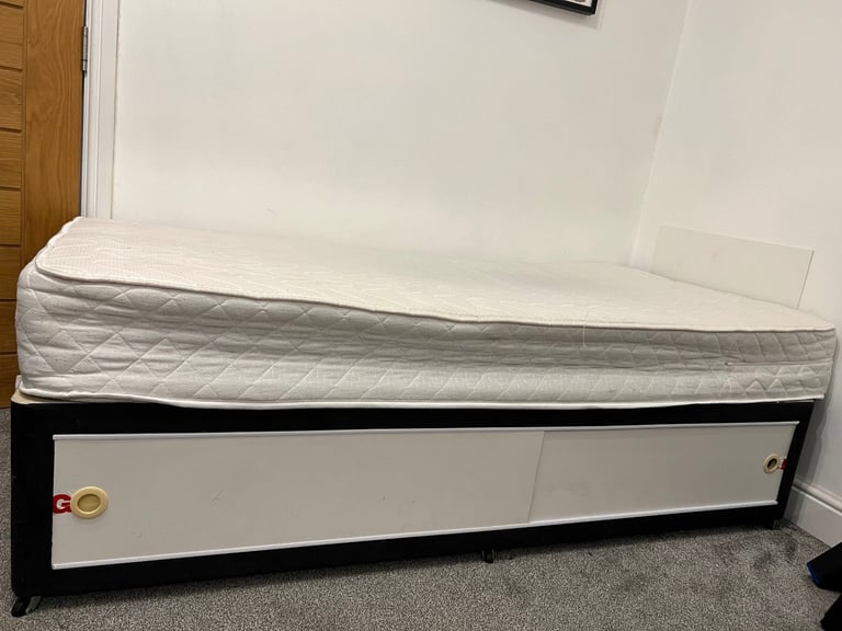 Single bed with storage