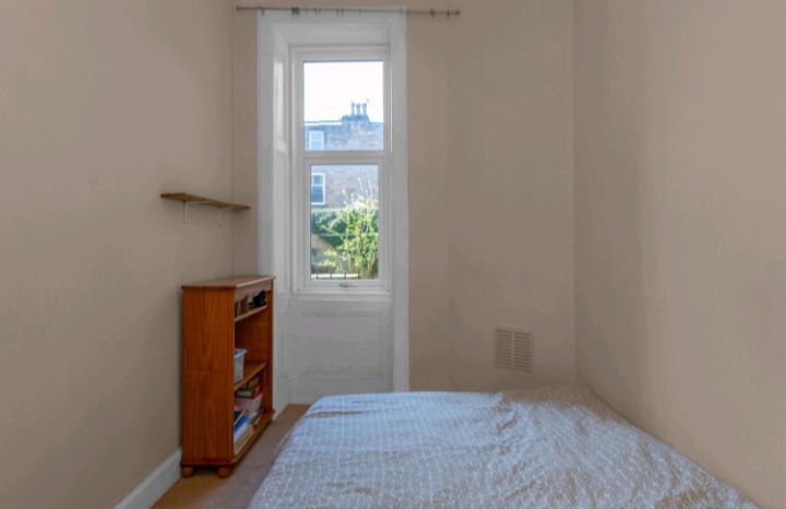 Long or short term accommodation in quiet flat 