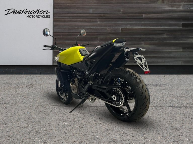 2025 Husqvarna Street VITPILEN 801 yellow 6 Speed