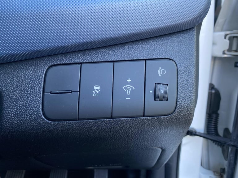 2015 Hyundai i10 1.0 SE Euro 5 5dr HATCHBACK Petrol Manual