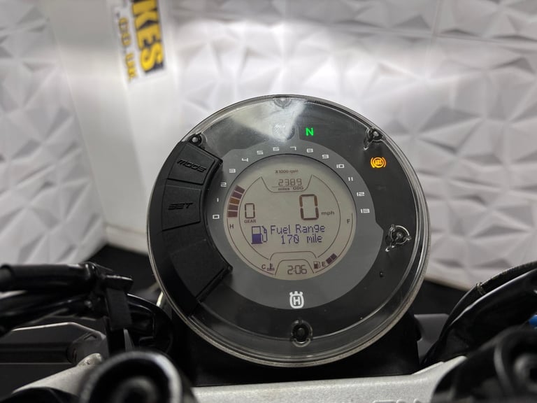 2022 Husqvarna Svartpilen 125 | *WARRANTY PROVIDED*