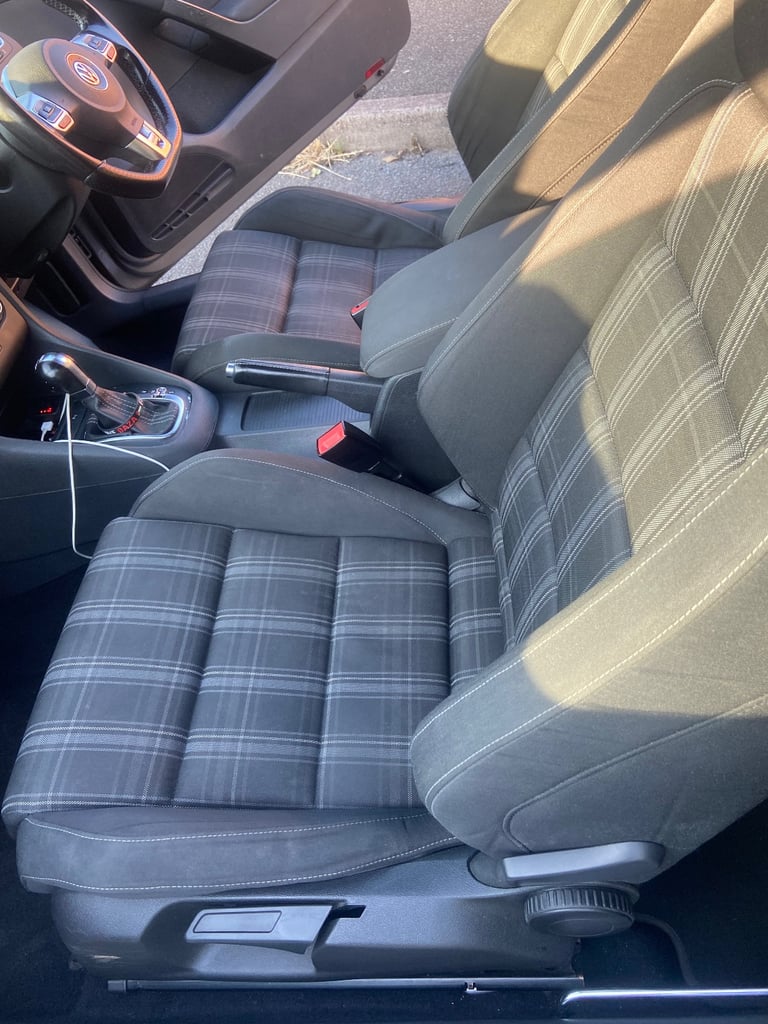 Volkswagen, GOLF GTD, Hatchback, 2009, Semi-Auto, 1968 (cc), 3 doors