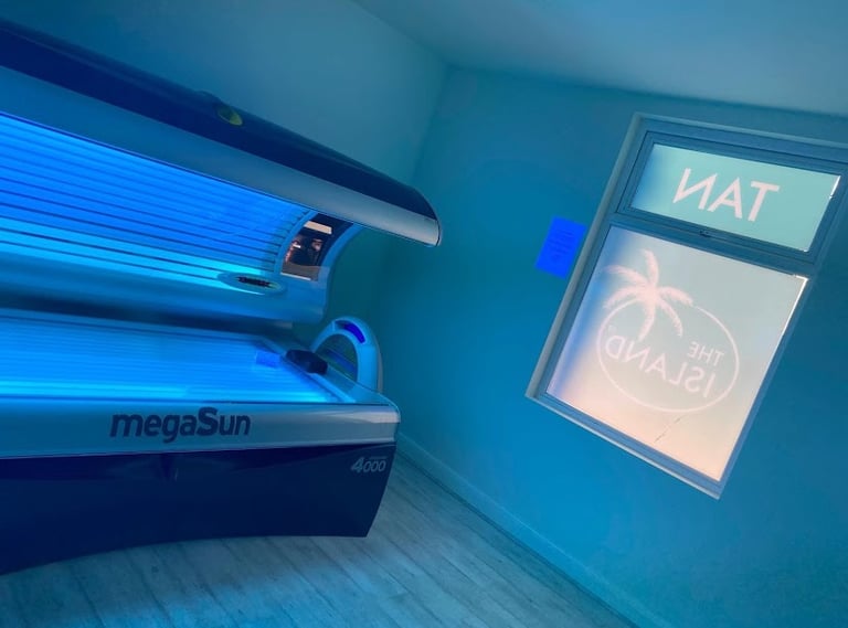 SUNBED SHOP FOR SALE 