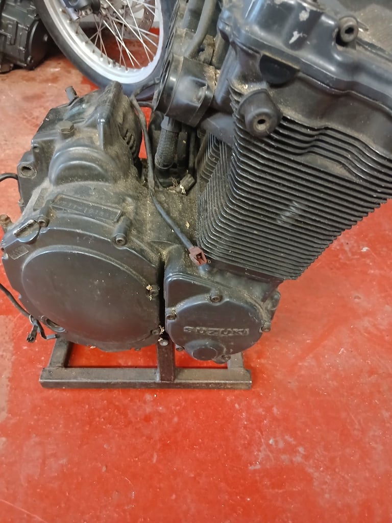 Suzuki gsxr 1100 k engine