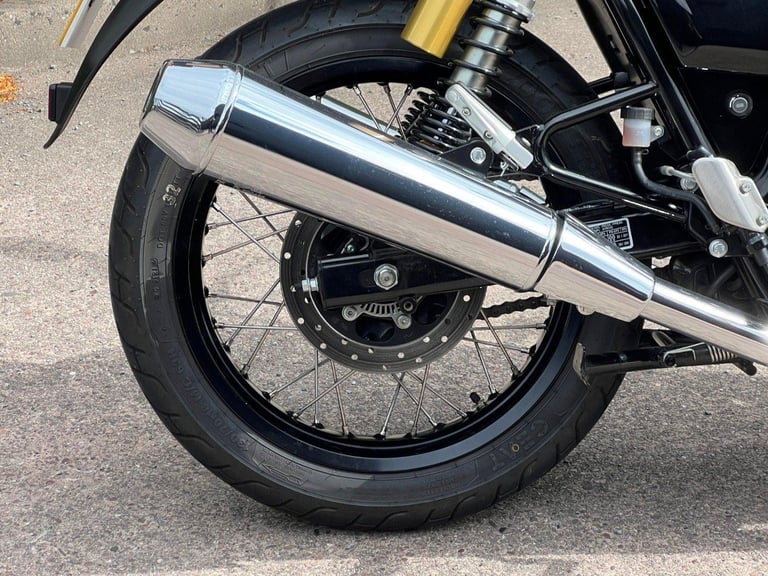 2023 ROYAL ENFIELD INTERCEPTOR 650 CHROME/RED LOW MILEAGE