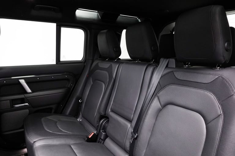 2022 Land Rover Defender 110 3.0 D300 MHEV X-Dynamic HSE SUV 5dr Diesel Auto 4WD Euro 6 (s/s) (30...