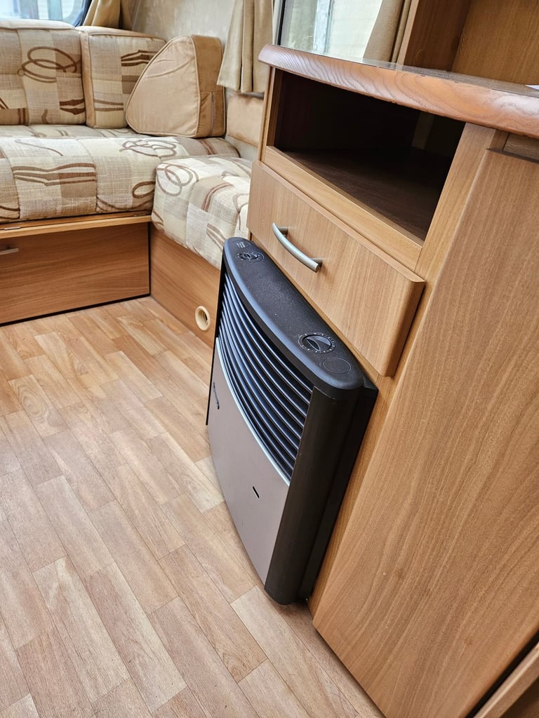 2006 Swift Challenger 520 4 Berth Touring Caravan 