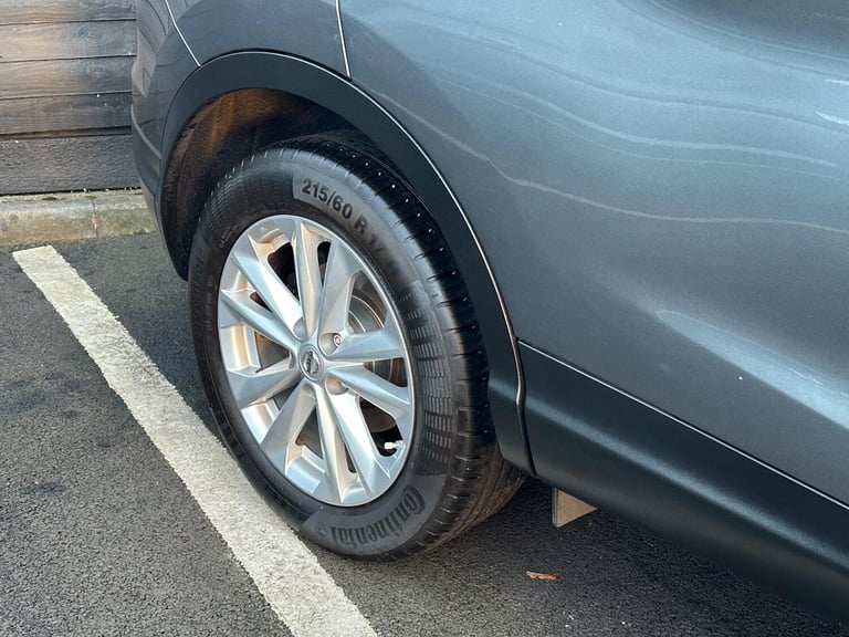 2014 Nissan Qashqai 1.2 DIG-T Acenta Premium 2WD Euro 5 (s/s) 5dr HATCHBACK Petrol Manual