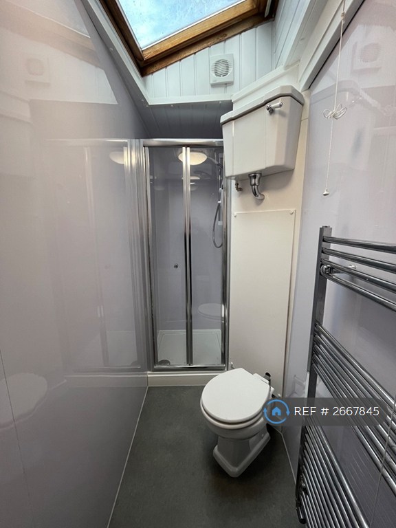 1 bedroom in High Street, Hanham, Bristol, BS15 (#2667845)