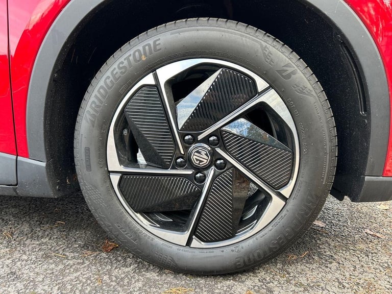 2025 MG MG S5 64kWh Trophy Long Range SUV 5dr Electric Auto (231 ps) SUV ELECTRIC Automatic