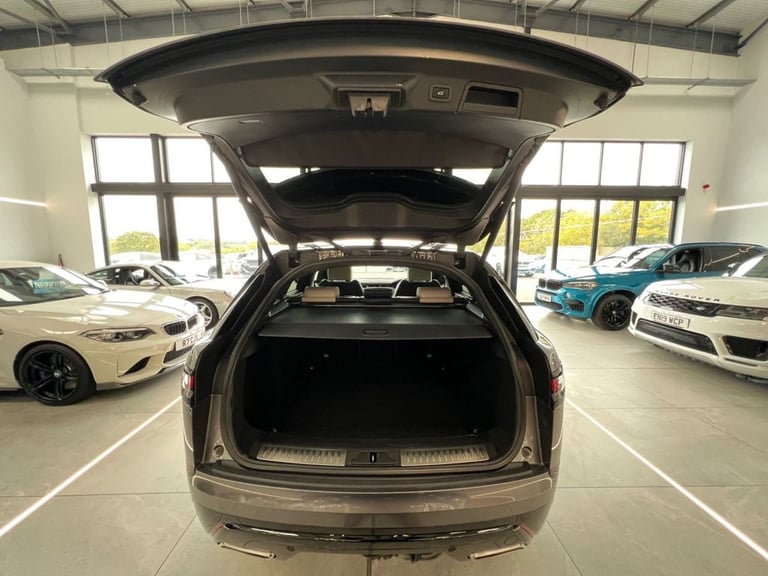 2017 Land Rover Range Rover Velar 3.0 SD6 V6 First Edition SUV 5dr Diesel Auto 4WD Euro 6 (s/s) (...