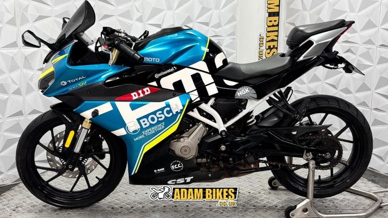 image for 2022 CFMOTO 300SR | *WARRANTY PROVIDED*