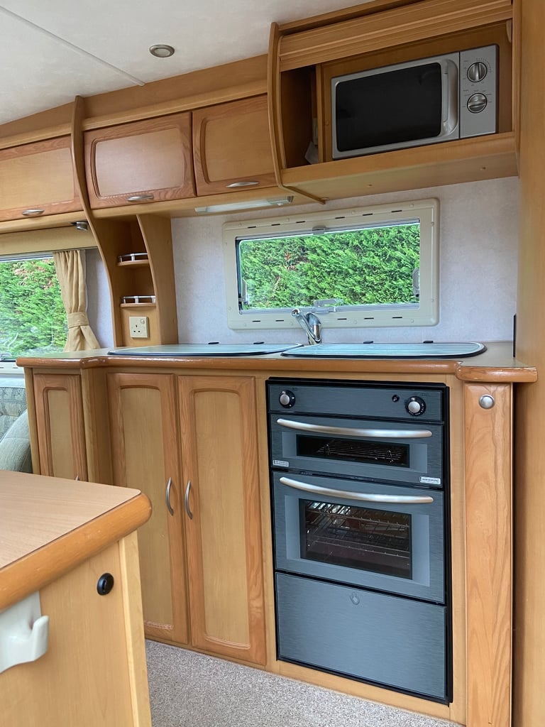 Compass Magnum Classic 2 Berth Caravan 