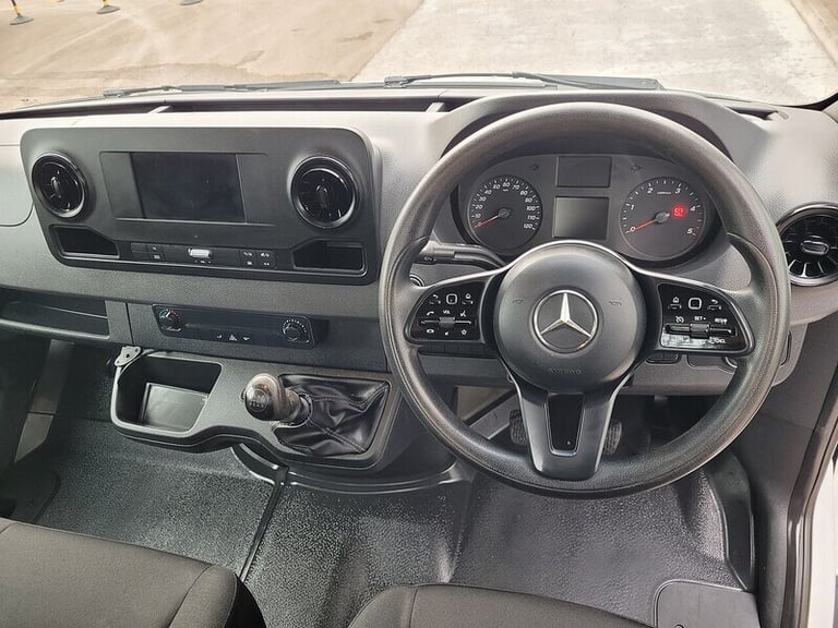 2021 Mercedes-Benz Sprinter 150ps 315 CDI Progressive Dropside with Air Con &amp; Tow Bar Dropsid...