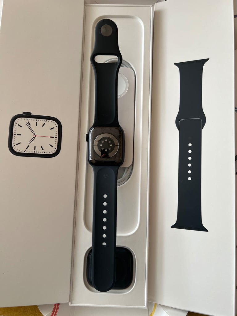Apple Watch Series 7 41MM Excellent condition 