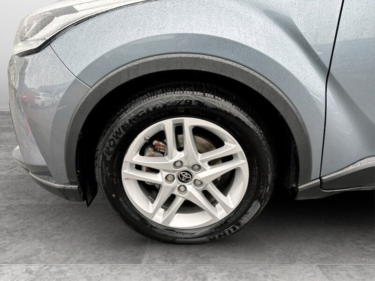  Toyota C-HR VVT-h Icon SUV HYBRID Automatic