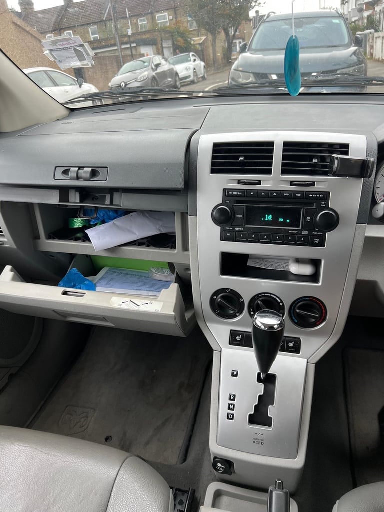 Dodge, CALIBER, Hatchback, 2008, Semi-Auto, 1998 (cc), 5 doors