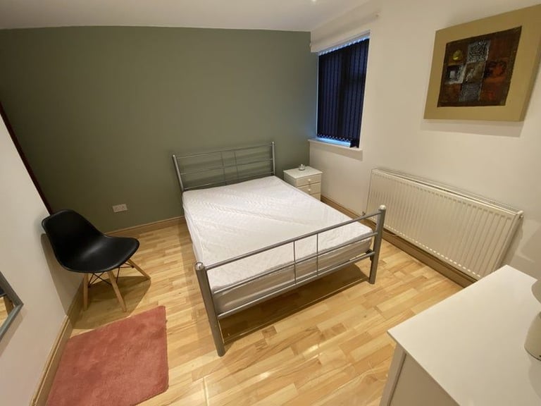 CHOICE OF ROOMS FOR RENT IN A SHARED HOUSE