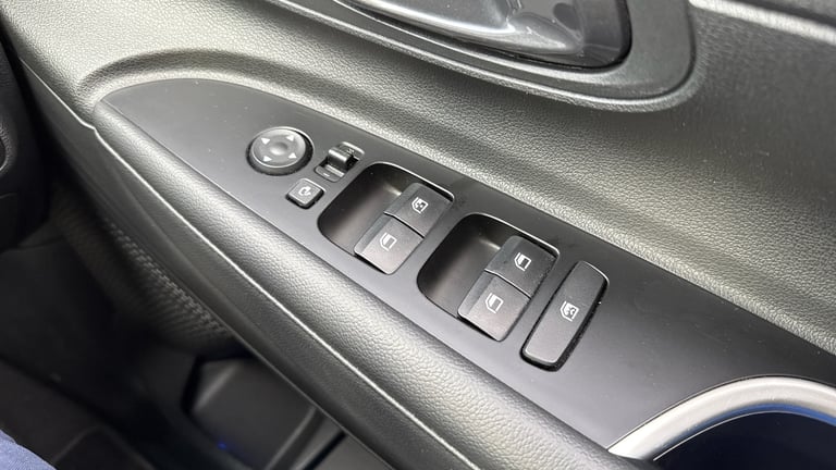 2024 Hyundai BAYON 1.0 TGDi Premium 5dr DCT Petrol Hatchback Hatchback Petrol Automatic