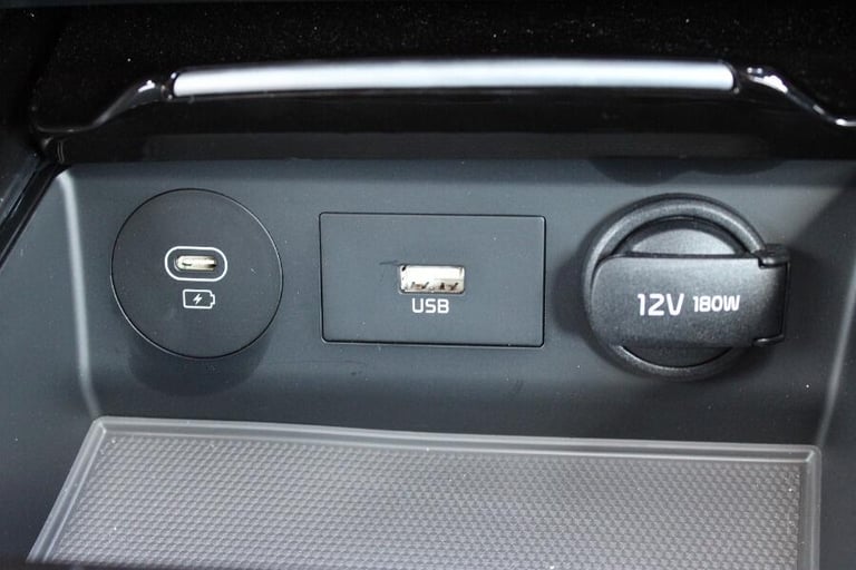 2025 Kia Ceed 1.5 T Gdi Gt Line Hatchback 5dr Petrol Dct Euro 6 (s/s) (138 Bhp) HATCHBACK Petrol ...