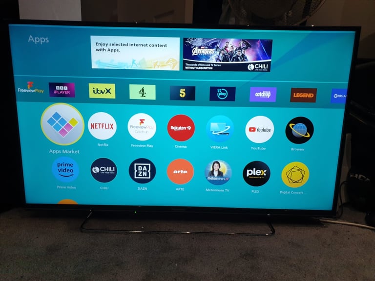 Smart 40inch Panasonic HDR Tv WiFi enabled 
