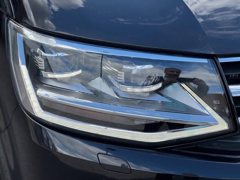 2017 Volkswagen Caravelle 2.0 BiTDI BlueMotion Tech Executive DSG Euro 6 (s/s) 5dr MPV Diesel Aut...